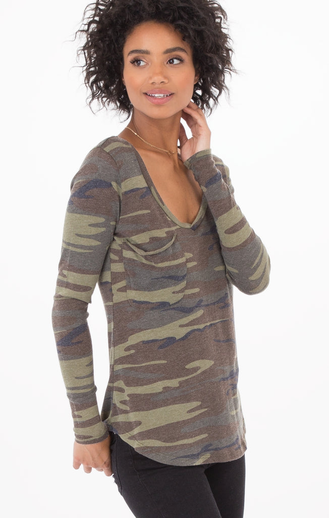 Camo L/S Pocket Tee
