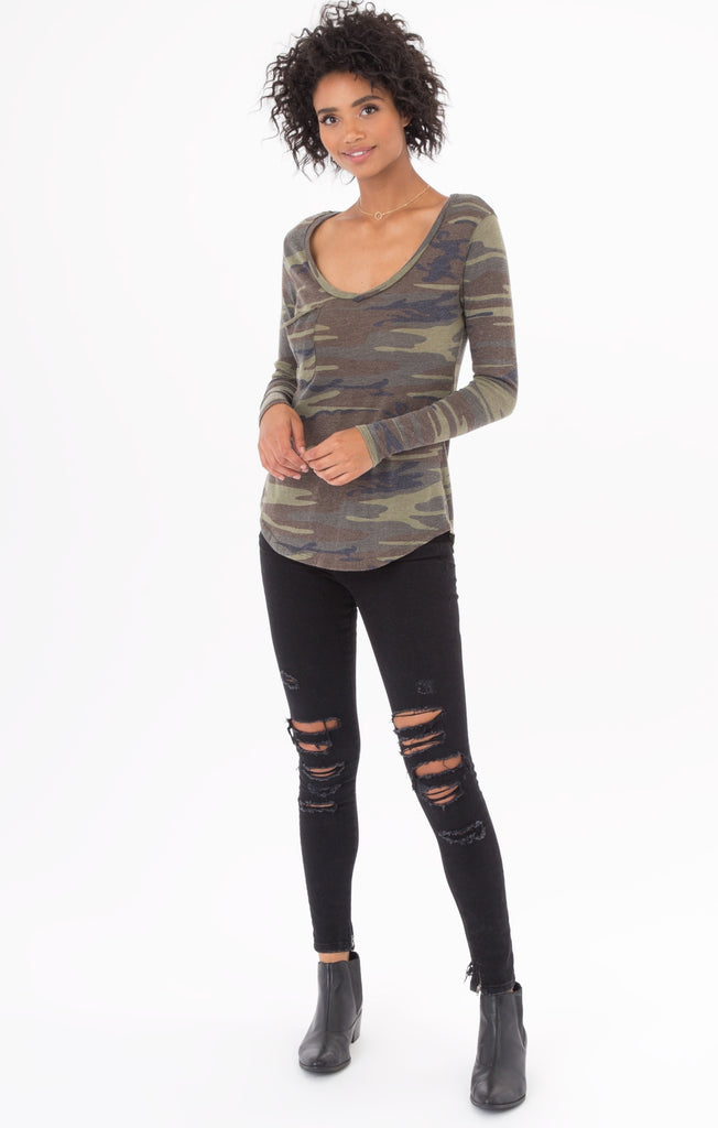 Camo L/S Pocket Tee